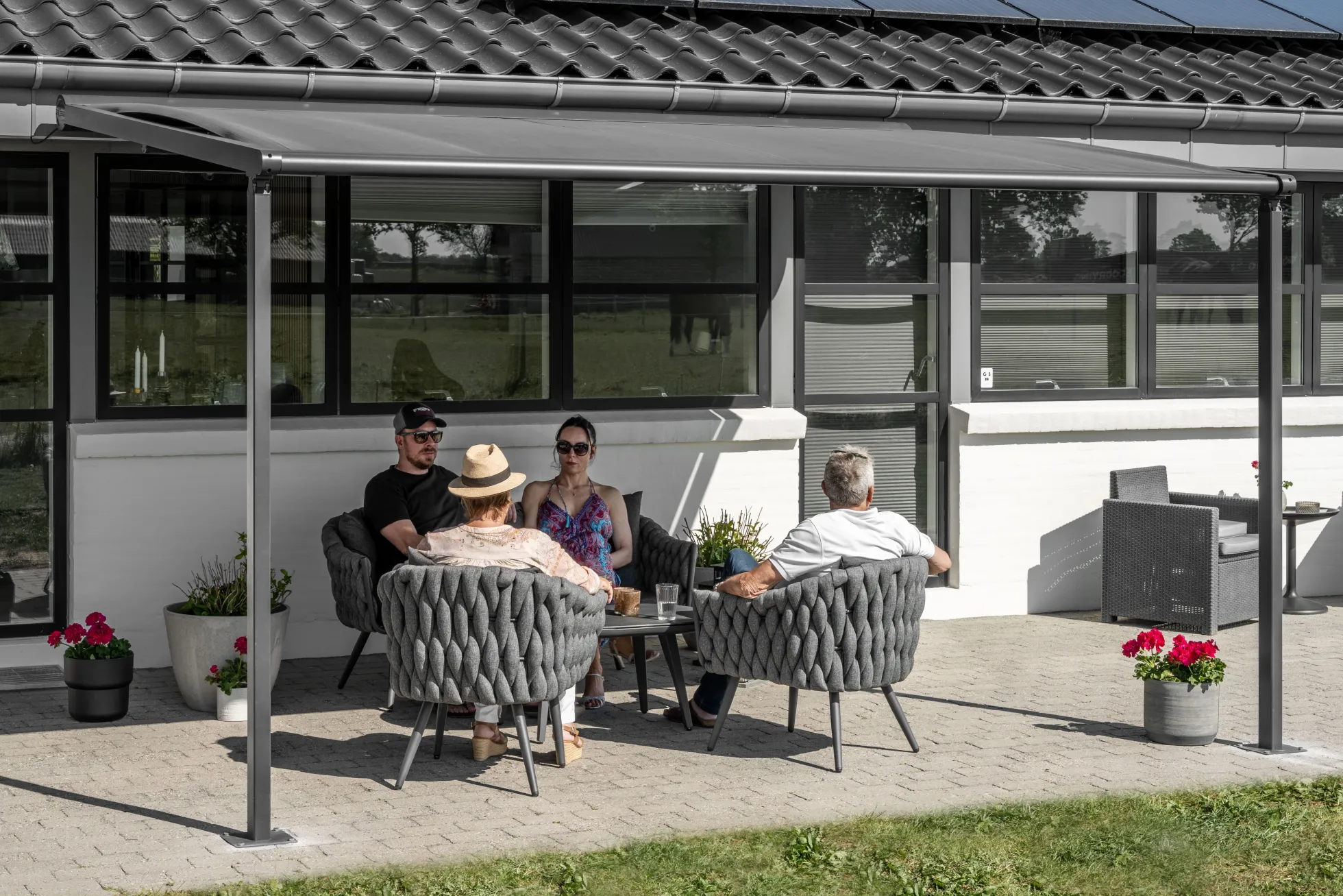 Essence elektrisk pergola markise 400x300cm antracit/antracit