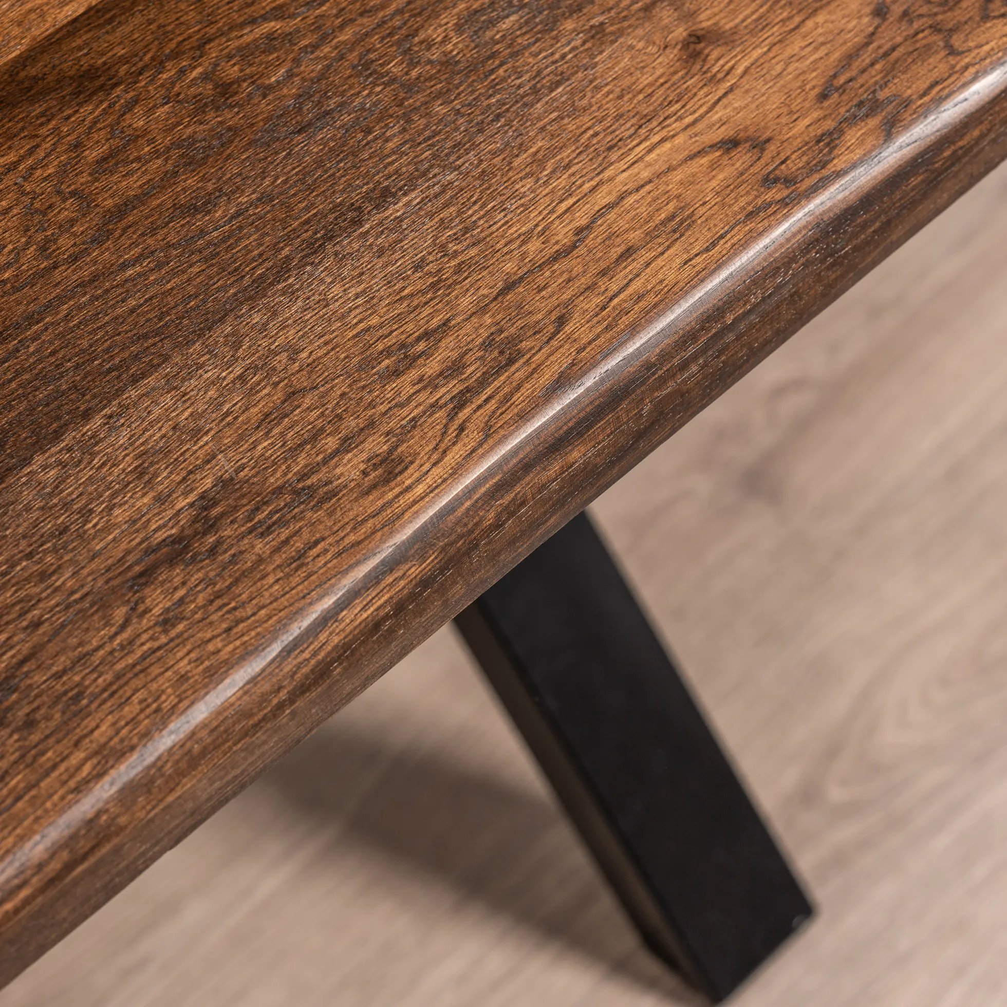 Firenze med krydsben 160x95x74cm eg smoked/sort