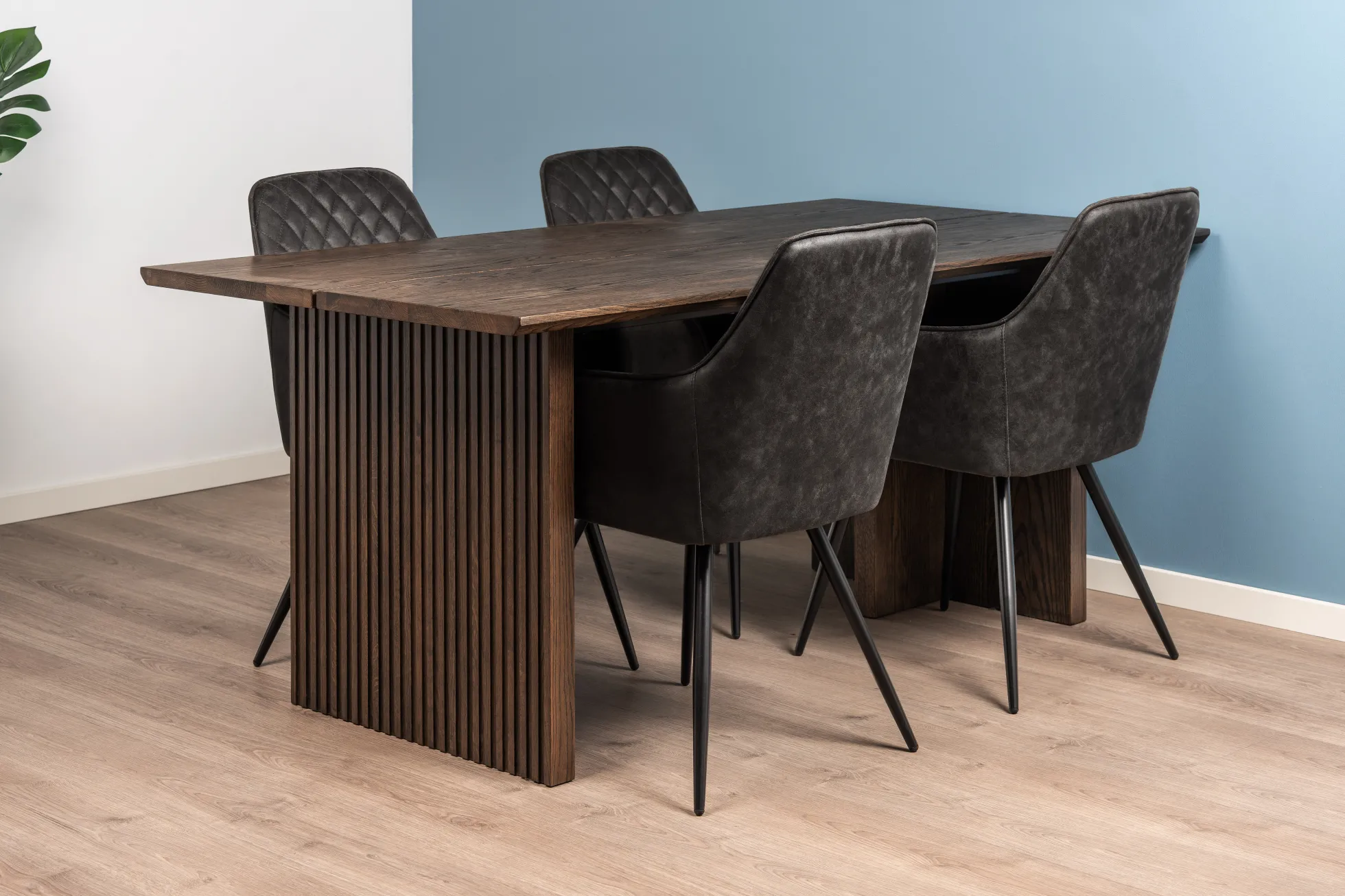Hanne med drejefunktion suede sort