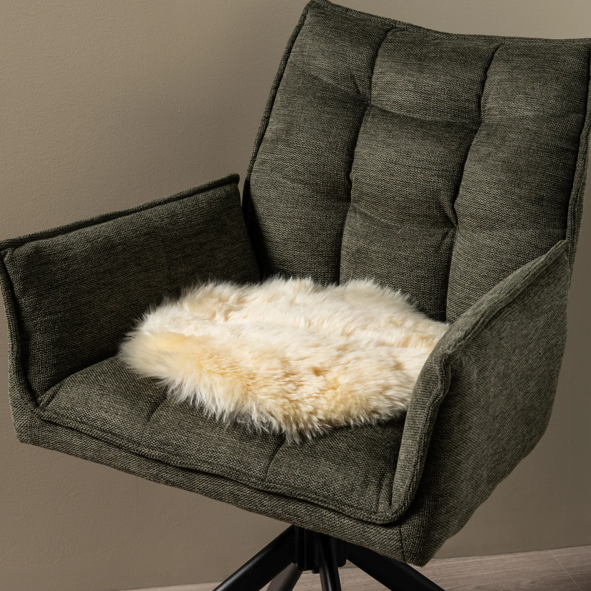Lammeskindshynde creme ø34cm