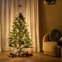 Nordisk juletræ med lys 150cm