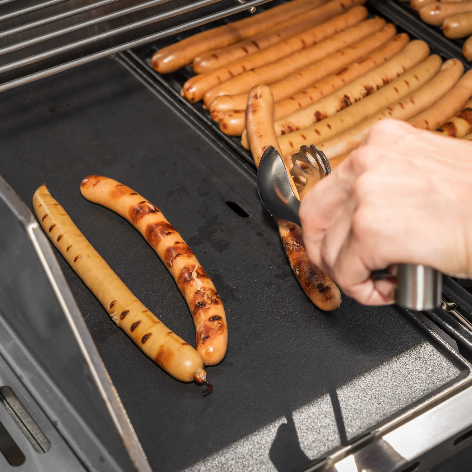 Premium gasgrill med 4 brændere og sideblus