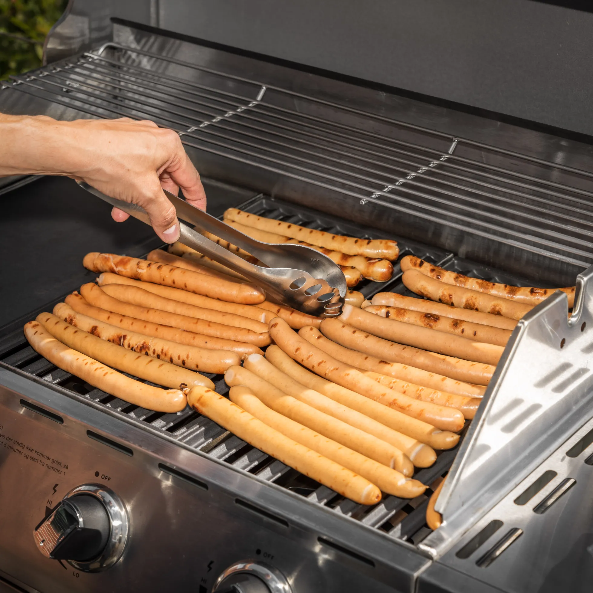 Premium gasgrill med 4 brændere og sideblus