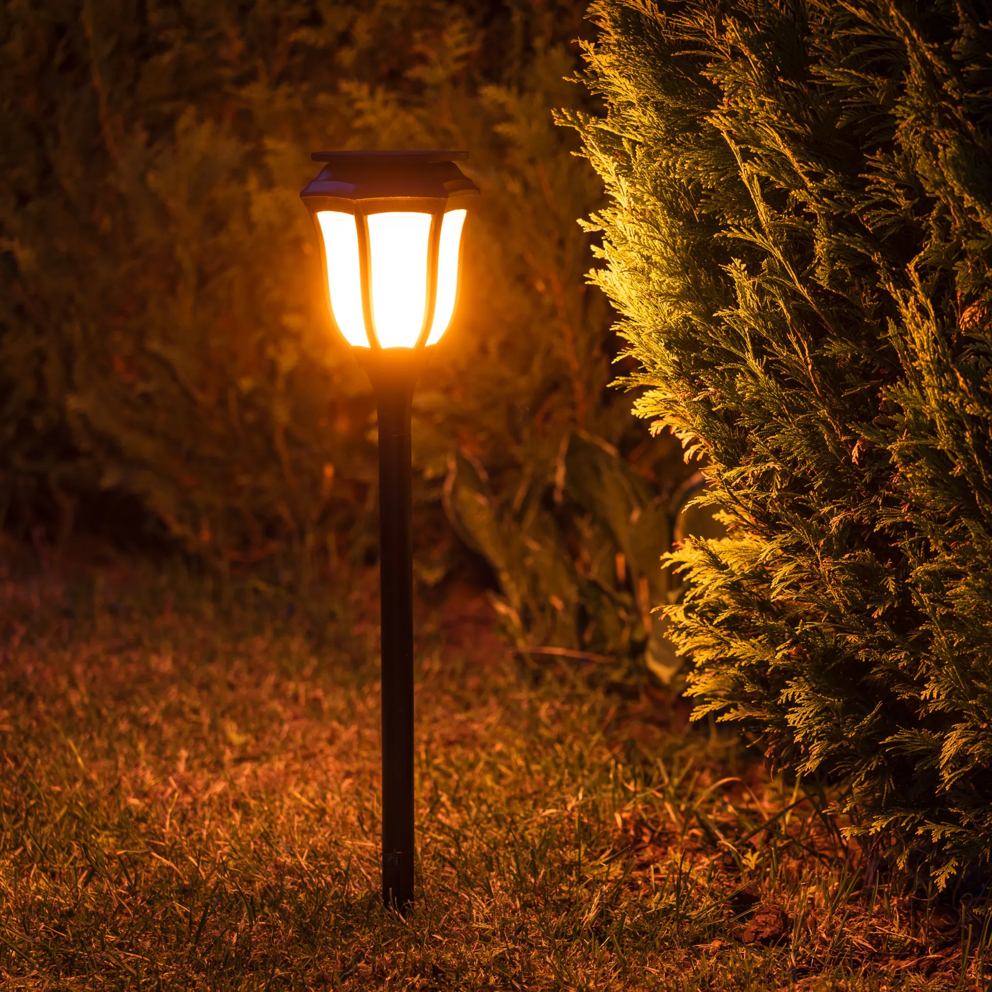 Solcellelampe LED lys med flammeeffekt