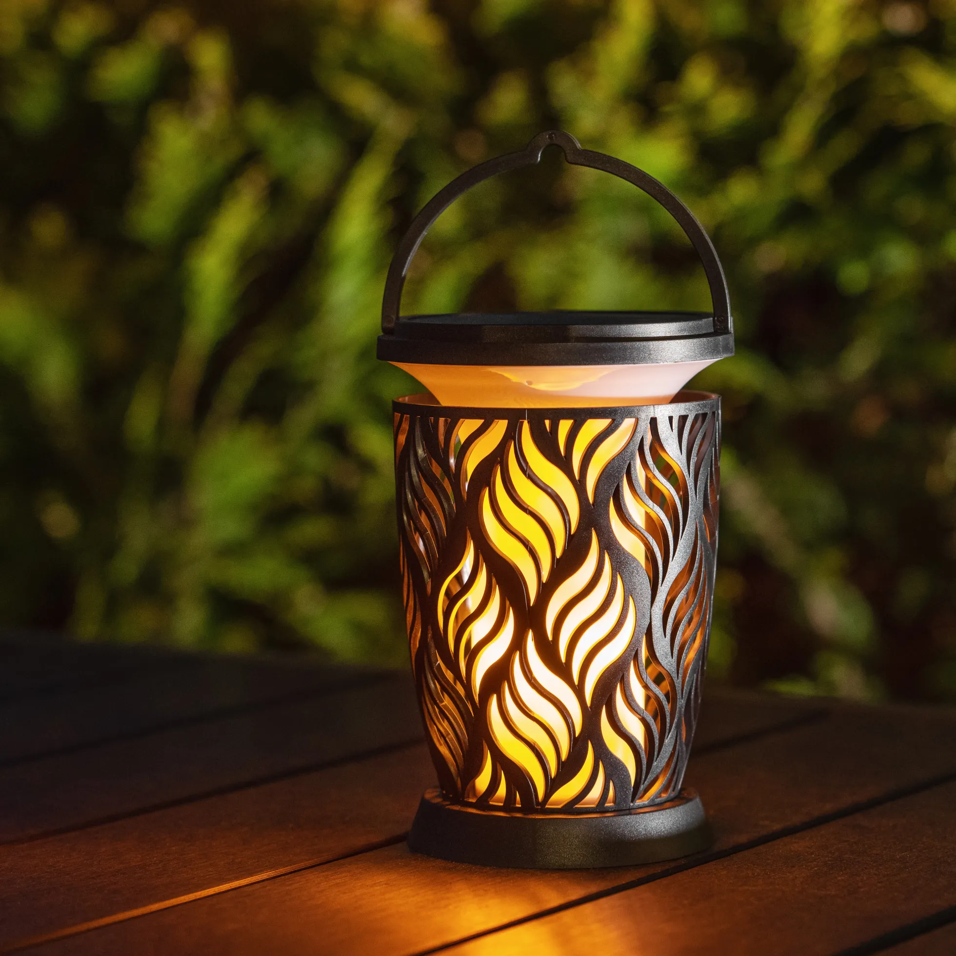 Solcelle LED lampe med flamme